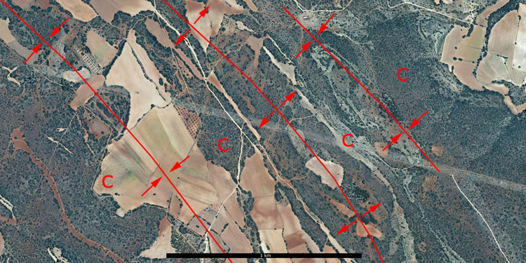 Sinclinal junto con dos anticlinales